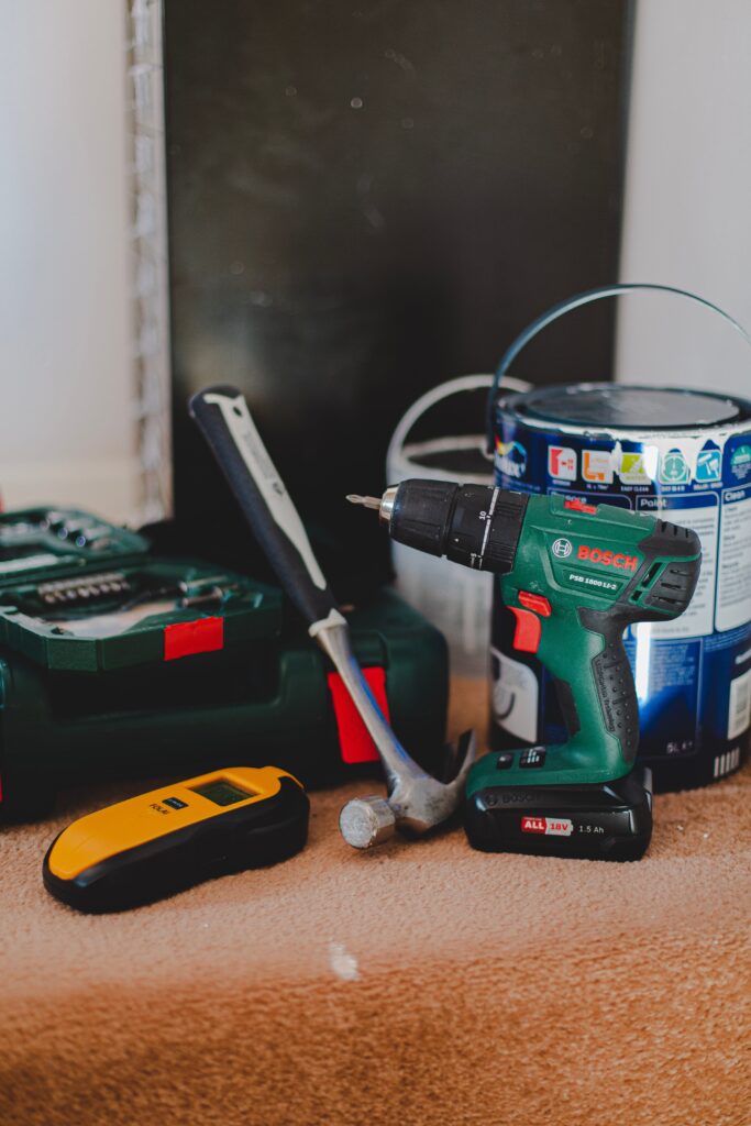 The Home Services Weekly Scoreboard: Eight Numbers That Predict the Month